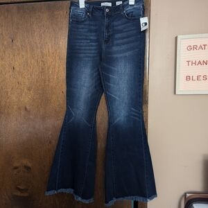 Women's Tall Kancan Flare Jeans